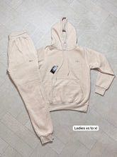 Load image into Gallery viewer, Tracksuit women