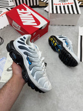 Load image into Gallery viewer, Shoes
