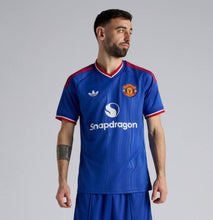 Load image into Gallery viewer, T-shirt