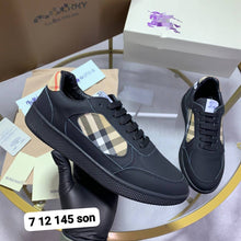 Load image into Gallery viewer, Shoes