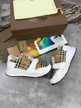 Load image into Gallery viewer, Shoes