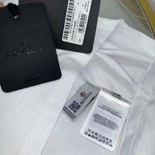 Load image into Gallery viewer, T-shirt
