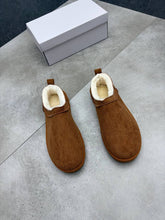 Load image into Gallery viewer, Slipper