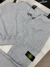 Load image into Gallery viewer, Tracksuit