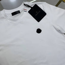 Load image into Gallery viewer, T-shirt