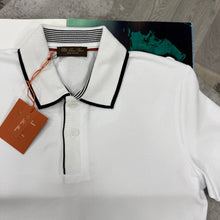 Load image into Gallery viewer, Tshirt