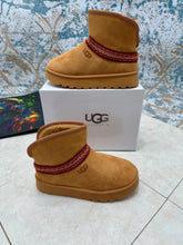 Load image into Gallery viewer, Shoes