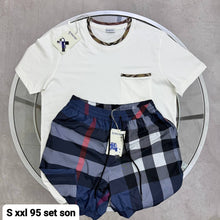 Load image into Gallery viewer, T-shirt