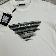 Load image into Gallery viewer, Tshirt