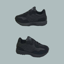 Load image into Gallery viewer, Shoes