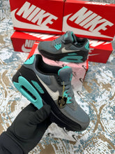 Load image into Gallery viewer, Shoes