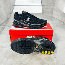 Load image into Gallery viewer, Shoes