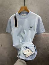 Load image into Gallery viewer, T-shirt