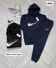 Load image into Gallery viewer, Tracksuit boy