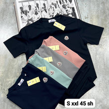 Load image into Gallery viewer, Tshirt