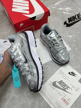 Load image into Gallery viewer, Shoes