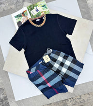 Load image into Gallery viewer, Tshirt
