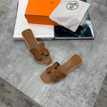 Load image into Gallery viewer, Slipper