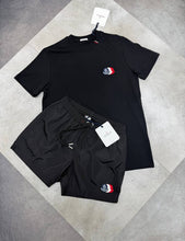 Load image into Gallery viewer, Tshirt