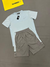 Load image into Gallery viewer, Tshirt