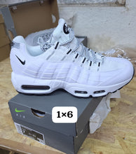 Load image into Gallery viewer, Shoes