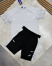 Load image into Gallery viewer, Tshirt