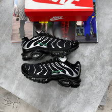 Load image into Gallery viewer, Shoes
