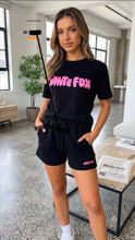 Load image into Gallery viewer, T-shirt