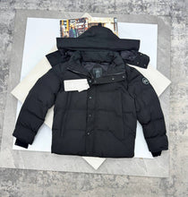 Load image into Gallery viewer, Jacket