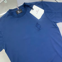 Load image into Gallery viewer, T-shirt