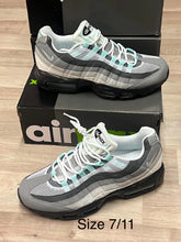 Load image into Gallery viewer, Shoes men