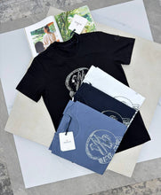 Load image into Gallery viewer, Tshirt