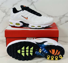 Load image into Gallery viewer, Shoes