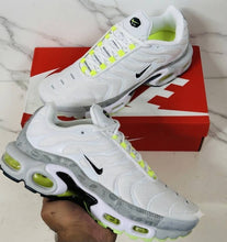 Load image into Gallery viewer, Shoes