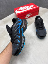 Load image into Gallery viewer, Shoes