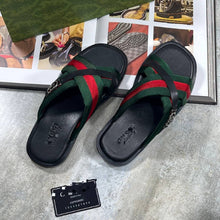 Load image into Gallery viewer, Slipper