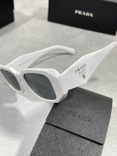 Load image into Gallery viewer, Sunglass