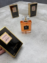 Load image into Gallery viewer, Perfume