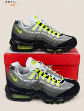 Load image into Gallery viewer, Shoes