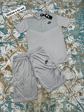 Load image into Gallery viewer, Tshirt