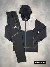Load image into Gallery viewer, Tracksuit men