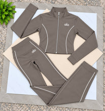 Load image into Gallery viewer, Tracksuit