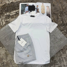 Load image into Gallery viewer, Tshirt