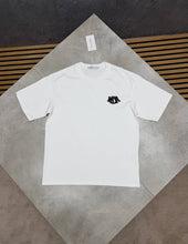 Load image into Gallery viewer, Tshirt