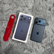 Load image into Gallery viewer, Phone
