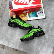 Load image into Gallery viewer, Shoes