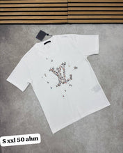 Load image into Gallery viewer, Tshirt