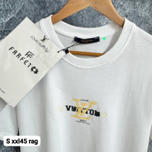 Load image into Gallery viewer, Tshirt