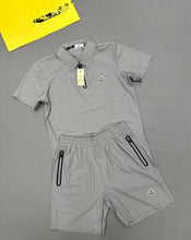 Load image into Gallery viewer, Tshirt