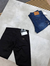 Load image into Gallery viewer, Jeans